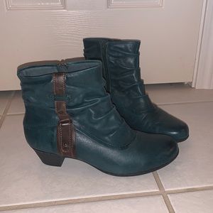 Gently used blue teal ankle boots. Cobb Hill. Size 10